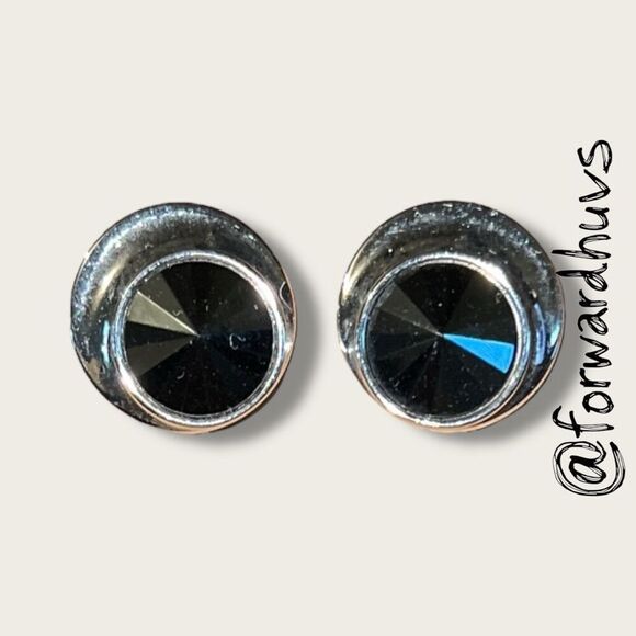 Sarah Coventry Clip-On Silver Tome Earrings with Black Glass Center – 1970s Vint - Picture 1 of 8